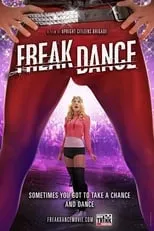 Megan Heyn interpreta a Cocolonia en Freak Dance