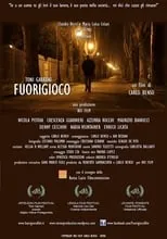 Azzurra Rocchi interpreta a Giovane donna che Gregorio spia dalla finestra di casa en FUORIGIOCO