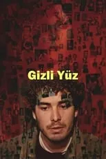 Fikret Kuskan interpreta a Photographer en Gizli Yüz