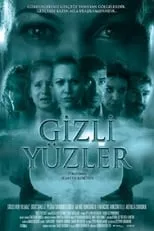 Yesim Ceren Bozoglu interpreta a Deniz en Gizli Yüzler