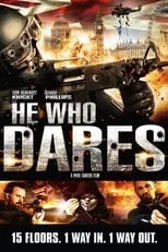 Tom Benedict Knight interpreta a Christopher Lowe en He Who Dares