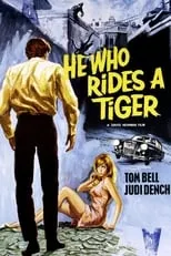 Jeremy Spenser en la película He Who Rides a Tiger