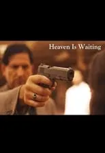 Arturo Castro es Driver en Heaven Is Waiting