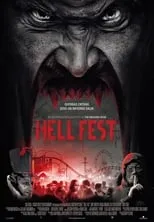 Elle Graham interpreta a Little Girl en Hell Fest