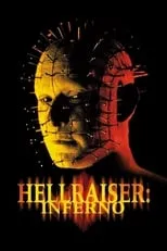 Darlene Levin interpreta a Twin #1 en Hellraiser V - Inferno