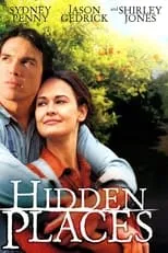 Carlie Westerman interpreta a Becky Wyatt en Hidden Places