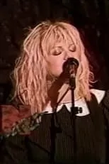 Patty Schemel es  en Hole - Live at The Metro (Chicago, 1994)