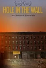 Steve Murphy interpreta a  en Hole in the Wall