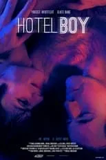 Youssef Wayne Hvidtfeldt interpreta a Samir en Hotel Boy