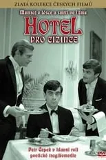 Película Hotel pro cizince