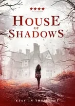 Elena Delia interpreta a Sarah en House of Shadows