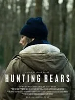 Joel Beckett interpreta a Andy en Hunting Bears