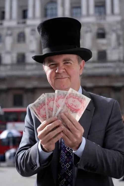 Ian Hislop interpreta a Self - Presenter en Ian Hislop: When Bankers Were Good