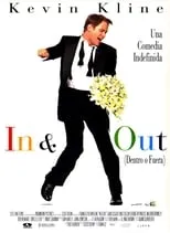 Gregory Jbara interpreta a Walter Brackett en In & Out (Dentro o fuera)