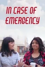 Stefanie Sparks es Sarah en In Case of Emergency