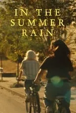 Leah Schiman es Bethany en In the Summer Rain