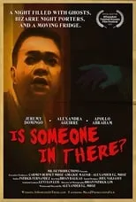 Jeremy Domingo interpreta a James Navarro en Is Someone in There