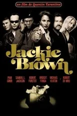 Renee Kelly interpreta a Cocktail Waitress en Jackie Brown