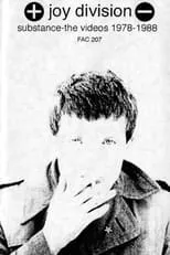 Ian Curtis interpreta a  en Joy Division - Substance 1977-1988