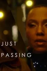 Sarah Finigan interpreta a  en Just Passing