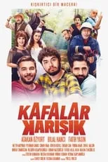 Bilal Hanci interpreta a Bilal en Kafalar Karışık