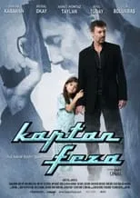 Mine Tugay interpreta a Elif en Kaptan Feza