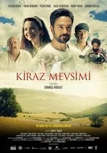 Serap Ogan Eren interpreta a  en Kiraz Mevsimi