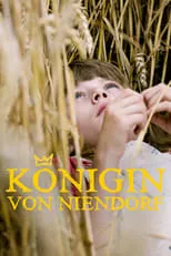 Marion Alessandra Becker interpreta a Sekretärin en Königin von Niendorf