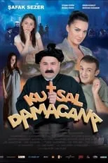 Sahin Irmak interpreta a Doktor en Kutsal Damacana