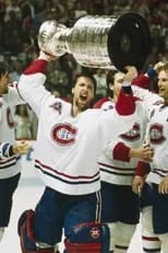 Pat Burns es Self (archive footage) en La Coupe Stanley à Montréal en 1993