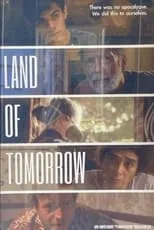 Bill Kalinak es Lucas Stevens en Land of Tomorrow