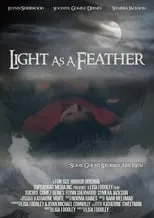 Symera Jackson interpreta a Sarah en Light As A Feather