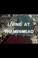 Spencer Banks es Tom Aidie en Living at Thamesmead