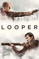 Dallas West interpreta a Extra (uncredited) en Looper