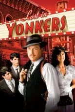 Mike Damus interpreta a Arty Kurnitz en Lost in Yonkers