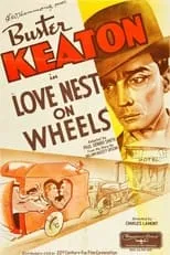 Harry Keaton interpreta a Elmer's Brother en Love Nest on Wheels