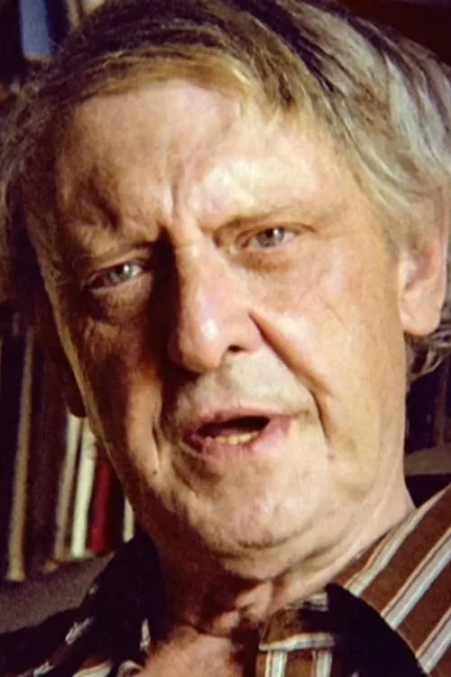 Anthony Burgess interpreta a  en Make It New - a portrait of Anthony Burgess