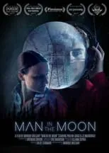 John Glyn-Jones interpreta a Dr. Wilmot en Man in the Moon