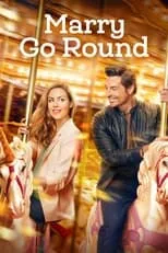 Mary-Beth Manning interpreta a Emily en Marry Go Round