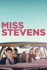 Kristin Slaysman interpreta a Head Female Judge en Miss Stevens