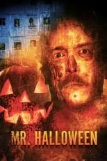 Josh Wolf es Michael en Mr. Halloween