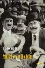 Póster de la película Muži v offsidu