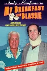 Laurie Burton es Smiler en My Breakfast with Blassie