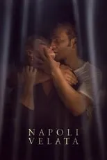 Alessandro Borghi interpreta a Andrea Galderisi / Luca en Napoli velata