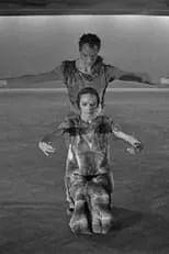 Merce Cunningham es Dancer en Night Wandering