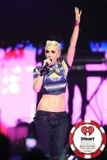 Tom Dumont es Self [No Doubt] en No Doubt | iHeartRadio Music Festival