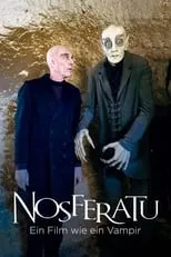 Friedemann Beyer es Self - Film historian en Nosferatu – Ein Film wie ein Vampir