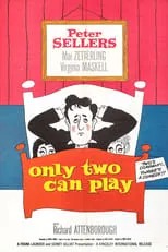 Sheila Manahan interpreta a Mrs. Jenkins en Only Two Can Play