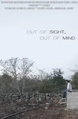 Edwina Moore interpreta a Midge en Out of Sight, Out of Mind