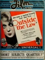 Kaaren Verne interpreta a Mrs. Pulenski (as Karen Verne) en Outside the Law